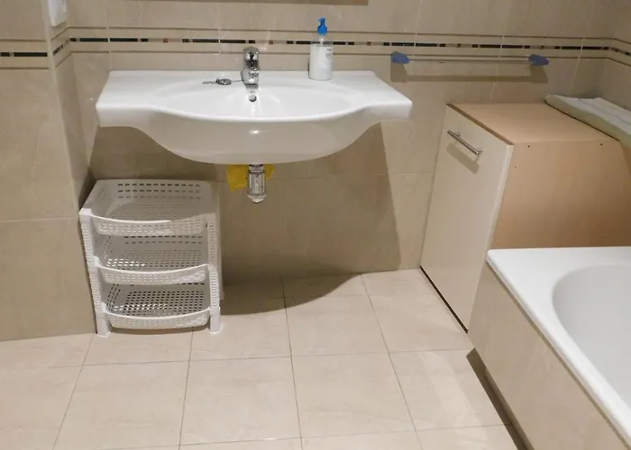 As Caldelas Daire O Grove